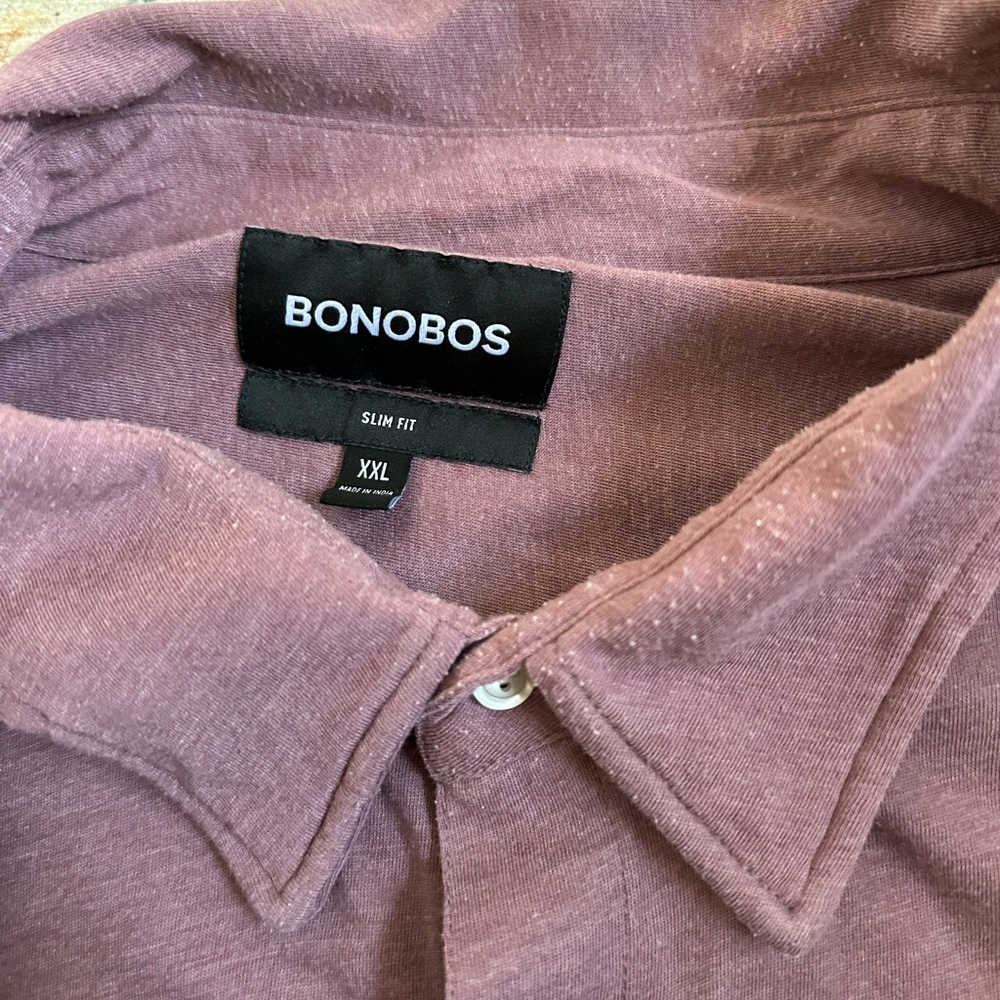Button down - Picture 2 of 3